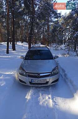 Opel Astra  2010