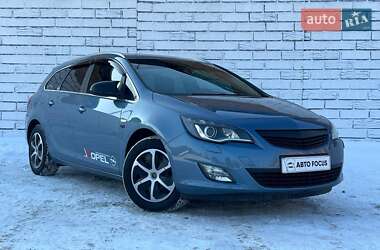 Opel Astra 2011
