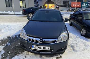 Opel Astra  2010