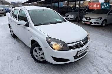 Opel Astra  2009