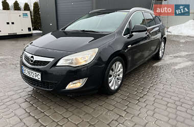 Opel Astra 2011