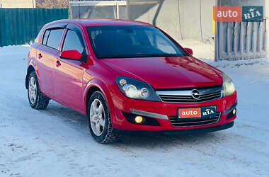 Opel Astra  2012