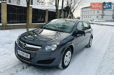 Opel Astra  2009