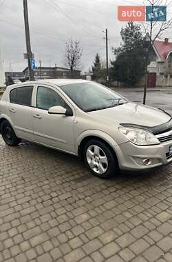 Opel Astra  2008