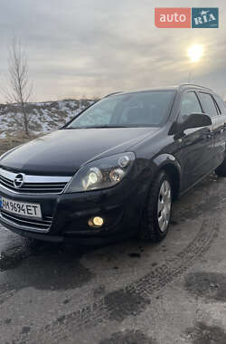 Opel Astra 2010