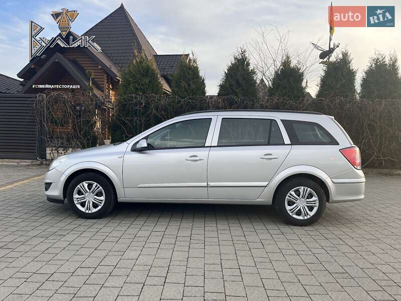 Универсал Opel Astra 2008 в Стрые