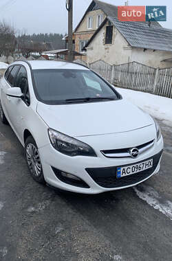 Opel Astra  2014