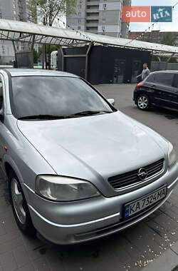 Opel Astra  1998
