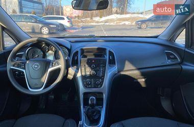 Opel Astra 2013