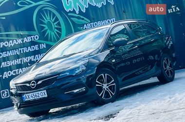 Opel Astra  2021