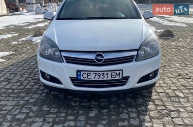 Opel Astra  2011