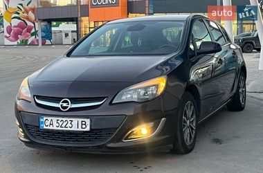Opel Astra 2012