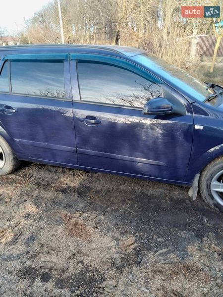 Универсал Opel Astra 2008 в Тараще
