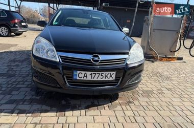 Opel Astra  2008