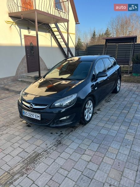 Універсал Opel Astra
