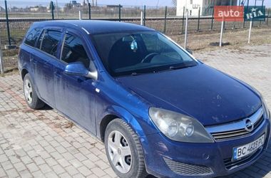 Opel Astra 2011