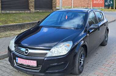 Opel Astra  2008