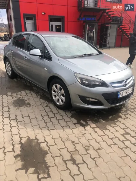 Opel Astra 2014