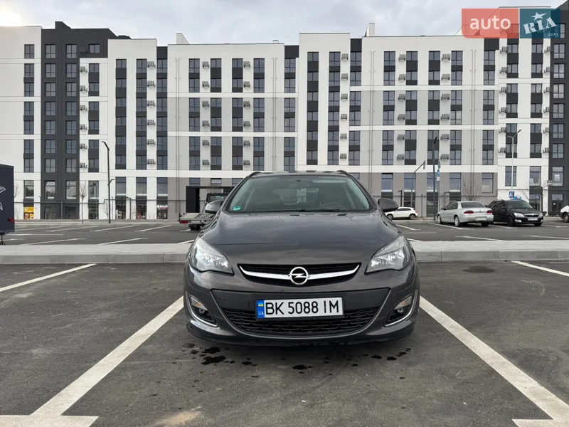 Opel Astra 2013