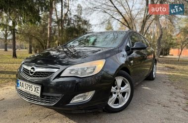 Opel Astra 2012