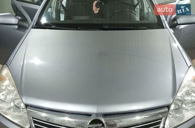Opel Astra  2009