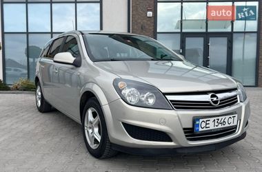 Opel Astra  2010
