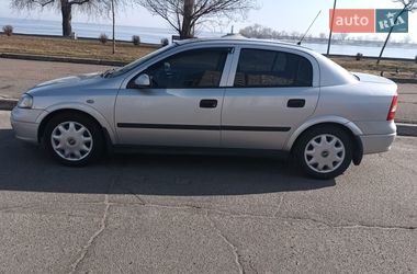 Opel Astra  2002
