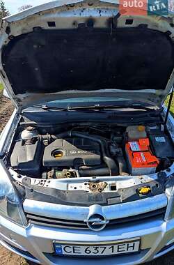 Opel Astra 2004