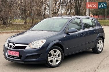 Opel Astra  2008