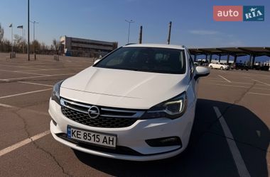 Opel Astra  2017