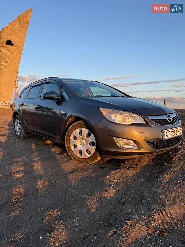 2011 Opel Astra - мініатюра 2