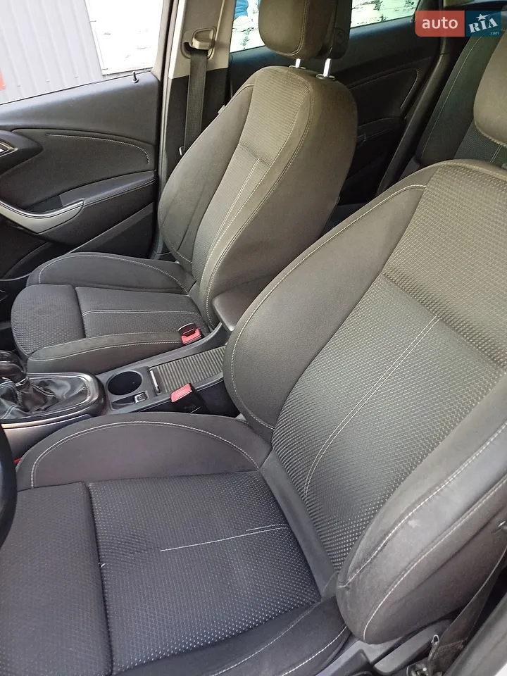 2012 Opel Astra - мініатюра 4
