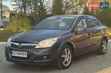 Opel Astra  2010