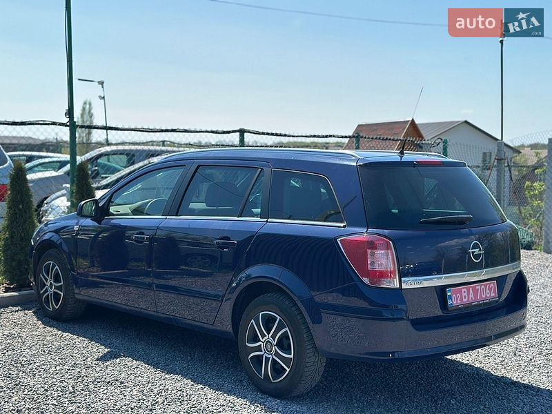 Універсал Opel Astra 2009 в Вінниці