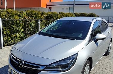 Opel Astra  2018
