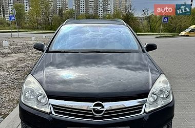 Opel Astra  2008
