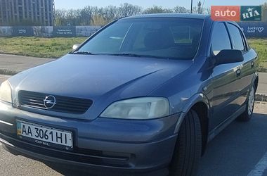 Opel Astra  2008