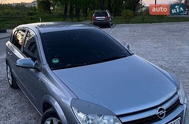 Opel Astra  2004