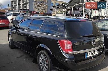 Opel Astra  2008