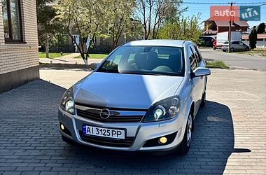 Opel Astra  2009