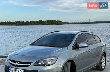 Opel Astra  2014