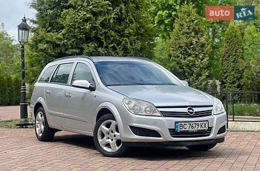 Opel Astra  2008