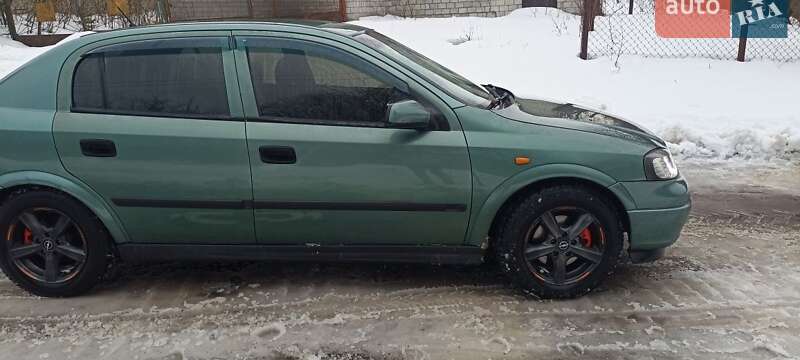 Хэтчбек Opel Astra 1998 в Перемышлянах