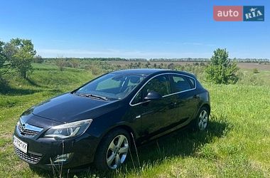 Opel Astra 2011