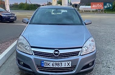 Opel Astra  2008