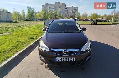 Opel Astra 2012