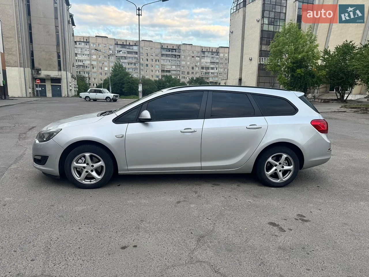2013 Opel Astra - мініатюра 2