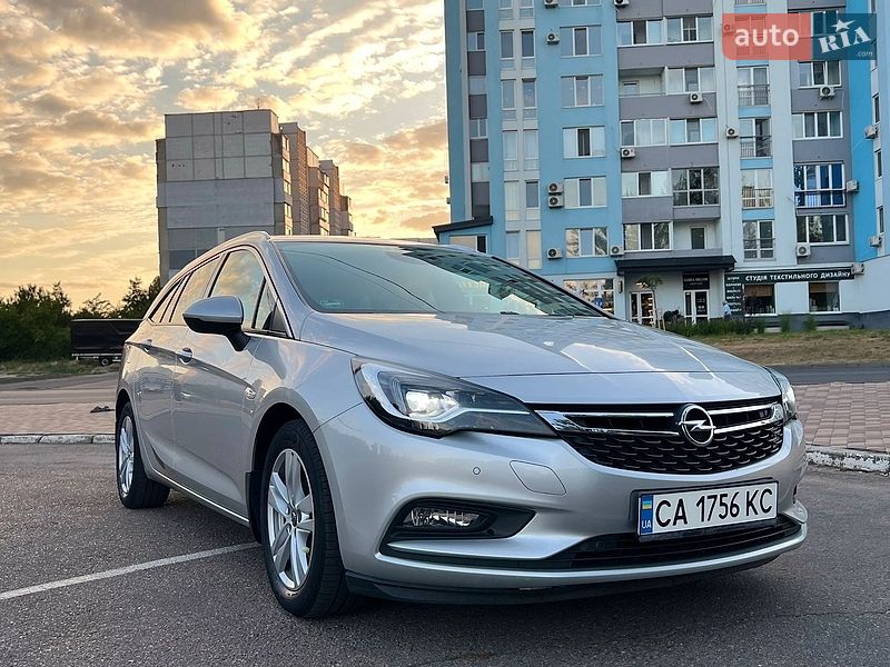 Opel Astra 2016