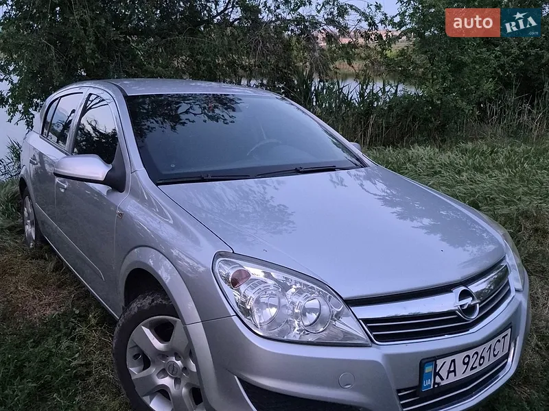 Opel Astra 2008