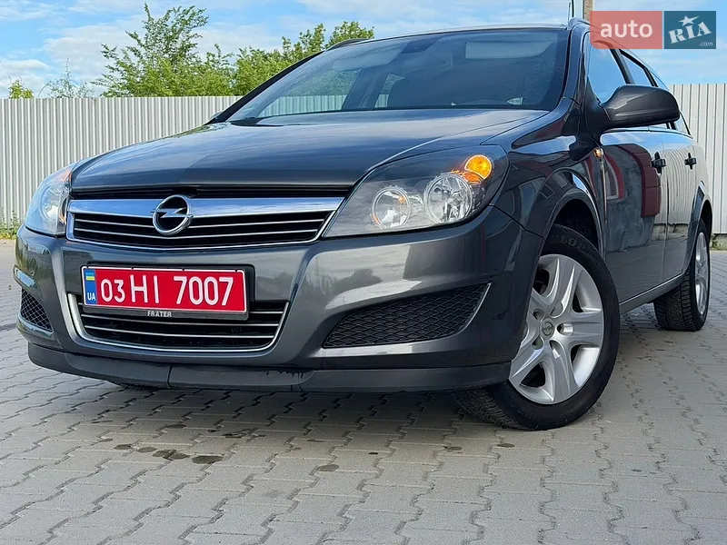 Opel Astra 2010